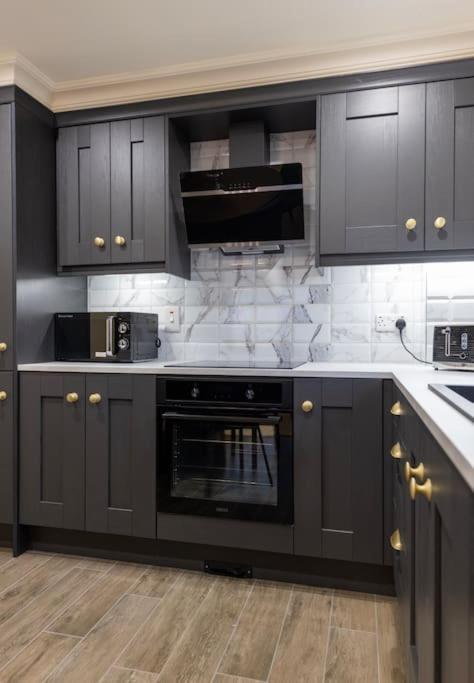 Luxury Town Centre Apartment Cookstown Exteriör bild