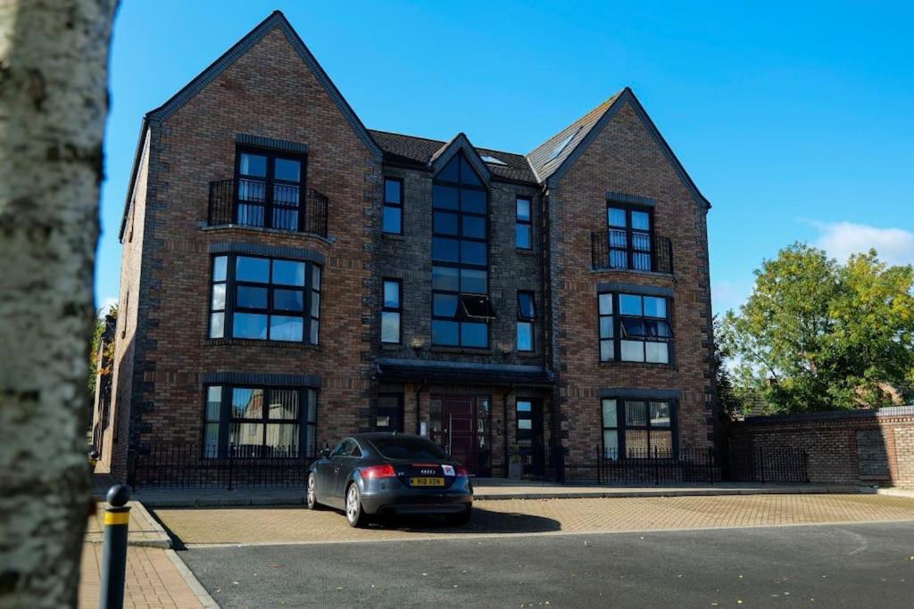 Luxury Town Centre Apartment Cookstown Exteriör bild